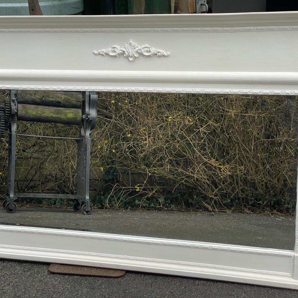 large overmantle mirror 150cm X 96cm
This is a lovely large overmantle mirror.
Classic style and design
Painted white
Viewing welcome