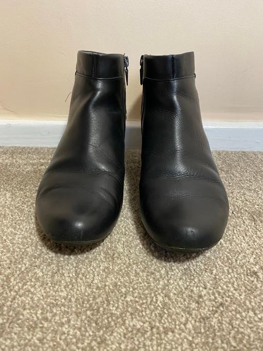 Buy & Sell West London Hillingdon - Photos for Clarks Boots