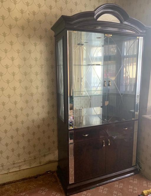 Buy & Sell North West London Kensal Green - NW6 - Photos for Eddi Rose x2 glass display cabinets