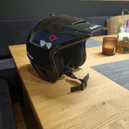 Verkaufe meinen Hebo Trial Helm wegen Hobbyaufgabe.
Helm in Gutem zustand mit Gebrauchsspuren (siehe Foto)