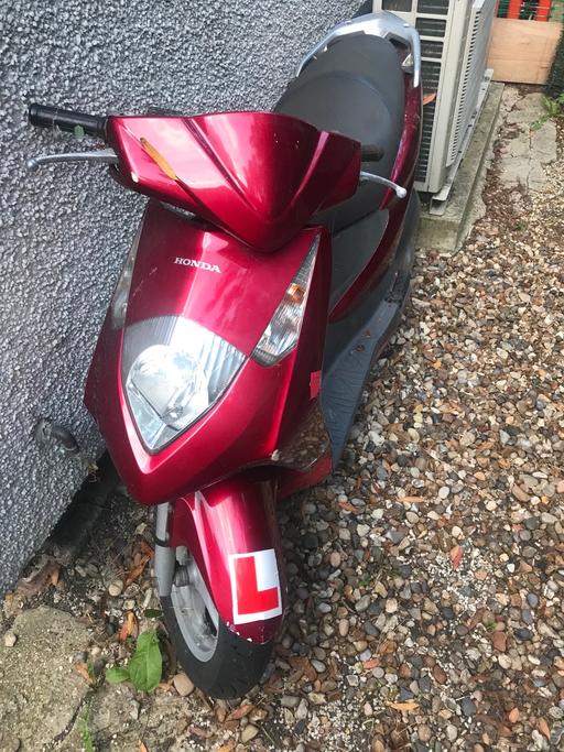 Vehicles Essex Tendring - Photos for Breaking for spares a Honda Dylan 125cc 2006