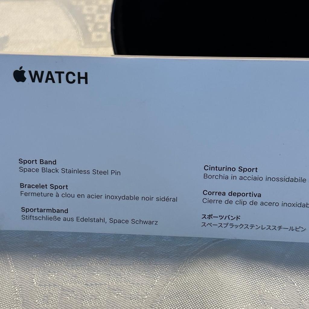 Original Apple Watch 9, 8, 7, 6, 5, 4 Sport Band Space Black 44MM S/M/L Neu

NP: 49,99€

VHB

Versand (5,99€ Versichert) möglich

* Der Verkauf erfolgt unter Ausschluss jeglicher Sachmängelhaftung.
Die Haftung auf Schadenersatz wegen Verletzungen von Gesundheit, Körper oder Leben und grob fahrlässiger und/oder vorsätzlicher Verletzungen meiner Pflichten als Verkäufer bleibt davon unberührt.