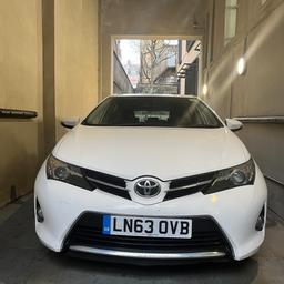 Toyota auris 1.6 petrol.
R cam.
Less than 65000 mileage.
2nd owner.
ULEZ free.
4 new tyres.
MOT 10/2024.
Full Service 12/2023
Excellent condition.