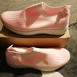 Slip on trainers.
Size 38.
Pink.
Brand new/never worn.