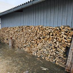 Verkaufe getrocknetes Brennholz und Ofen fertig mit 20-30cm länge.

Hart und Weichholz gemischt

( wöchentlich stehen bis zu 2m3 zur Abholung bereit)

75€/m3
