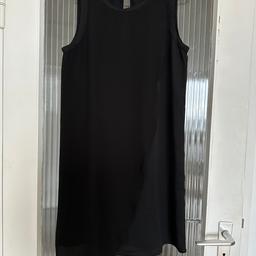 Ich verkaufe ein schwarzes Kleid von Vero Moda in der Größe M. Das Kleid wurde kaum getragen und ist daher in einem sehr guten Zustand.

Zahlung per PayPal oder Überweisung möglich.

Originalpreis 39,99€
Unversicherter WarenVersand 2,25€

Privatverkauf- keine Gewährleistung