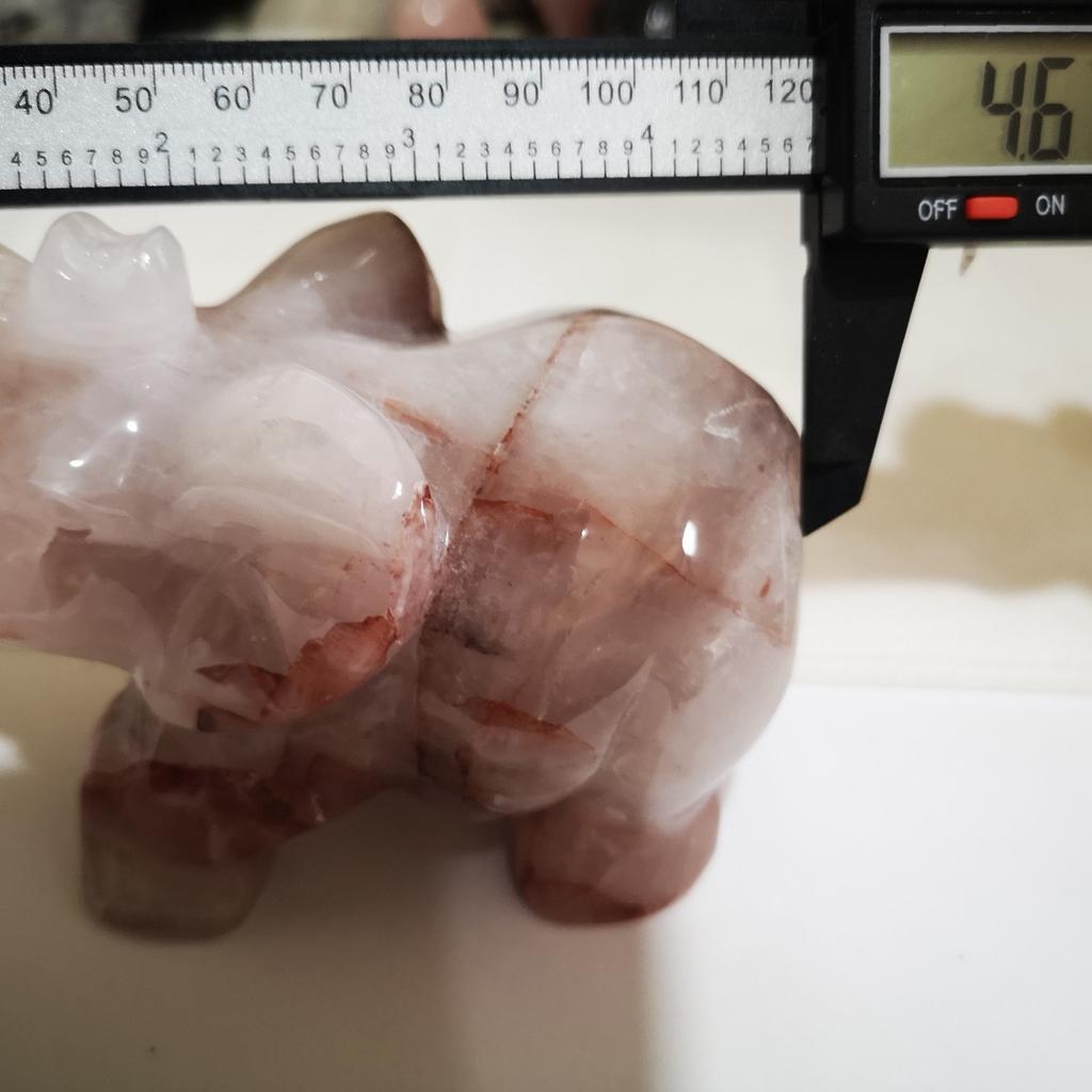 Please buy with confidence, check my reviews ☺️
Selling all my crystals, all made with top quality natural crystal.
Great low prices.. bargain, will be adding everyday in next few weeks so don't miss out and follow 😁
Beautiful chunky top Hand Carved large fire quartz elephant 🐘
Approx Length 4.75inch.
Approx weight 664grm.
Crystal healers believe that Fire element crystals can promote a sense of self-confidence, vitality, and strength. These stones are believed to help you overcome obstac