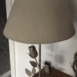 Working condition shabby chic look pretty little lamp