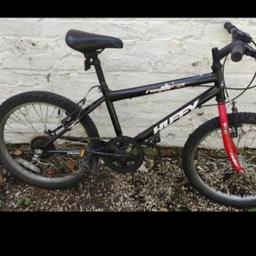 boy's black and red mountain bike.very good condition.
V- brakes,6 speed.
age 7 to 11