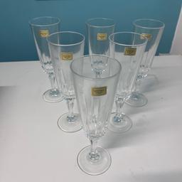 These set of 6 Verrerie D’Arques French Champagne Glasses have never been used. They have been in a display cabinet in a smoke and pet free home. Would make an ideal present.
Collection SE18, Woolwich Arsenal station, DLR or Elizabeth Line.