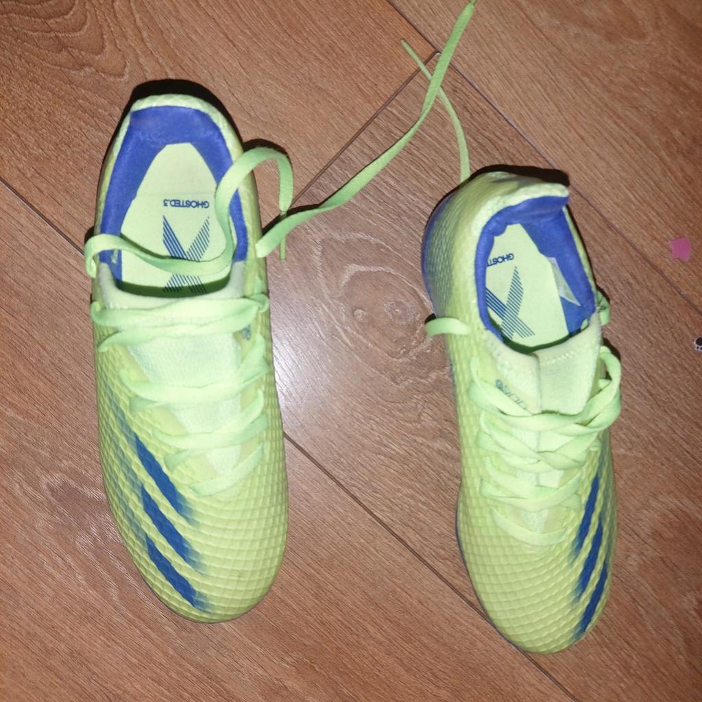 very good condition football trainers, size 1. collection please