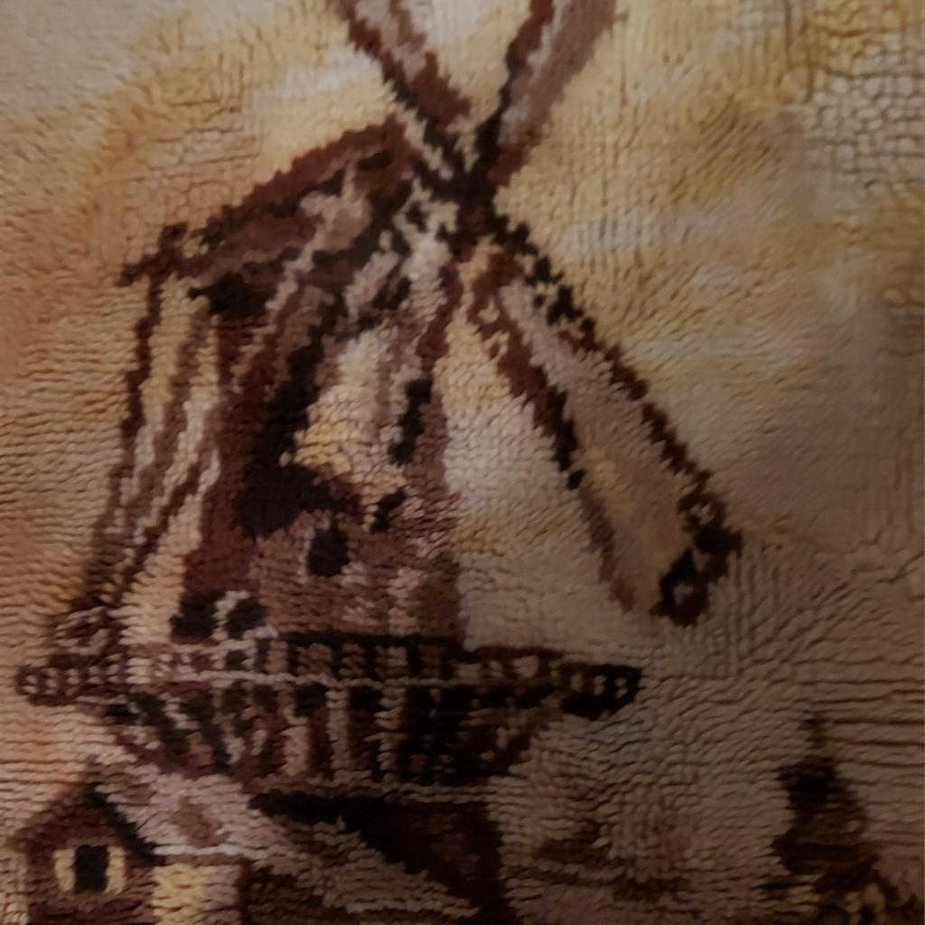Schafschurwolle Teppich mit Motiv Windmühle und ein Boot groß 88/68 und dick 8 mm