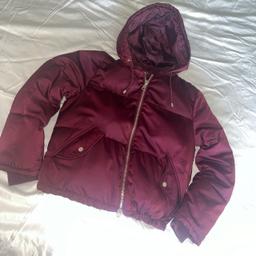 New look woman’s burgundy bomber jacket with gold trimmings front zip fastening pockets thick warm coat two small marks shown in pictures in excellent condition bare this labels removed size 10 uk