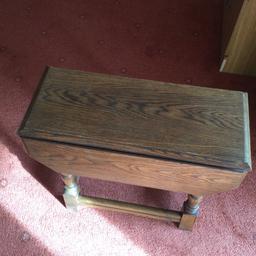 Small English Oak Drop-Leaf Side Table with Turned Legs and Side Stretchers