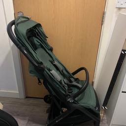 Here for sale is the kinderkraft 2 in green

Operates using the one hand folding system to fold and reopen the stroller

Very lightweight and can be taken in the over head lockers on an aircraft

This can be used for a small baby up to the age of 3/4 years old as it lays flat

Comes with the rain cover and cup holder and detachable bumper bar

Has breathable mesh built into the hood and the back compartment opens for air and comfort of parents to view baby/ child
The hood is waterproof and has a SPF50+ filter

Grab a bargain as I bought this for £199 less than a year ago