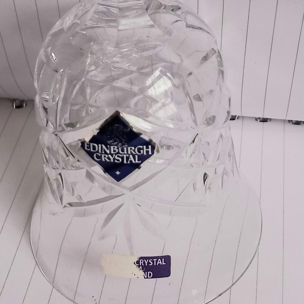 edinburgh crystal bell
in great condition see images for details. combined post available.