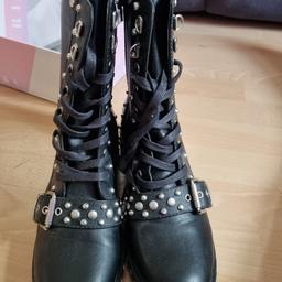 From the Rita Ora star collection, never been worn, in excellent collection, Box slightly battered, cost £39.99 originally.