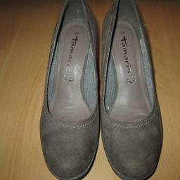 Damen Schuhe / Pumps / Highheels / Stöckelschuhe Gr.38
von Tamaris
Farbe: grau / braun Velour
Absatz 8cm
Wenig getragen
Privatverkauf.

Versand 4,50 € oder Selbstabholung