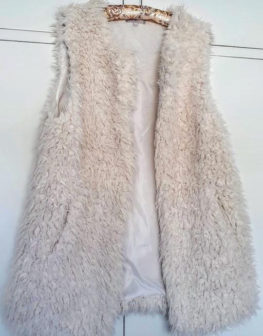 Buy & Sell South West London Sutton - Photos for Cream Faux Fur Gilet