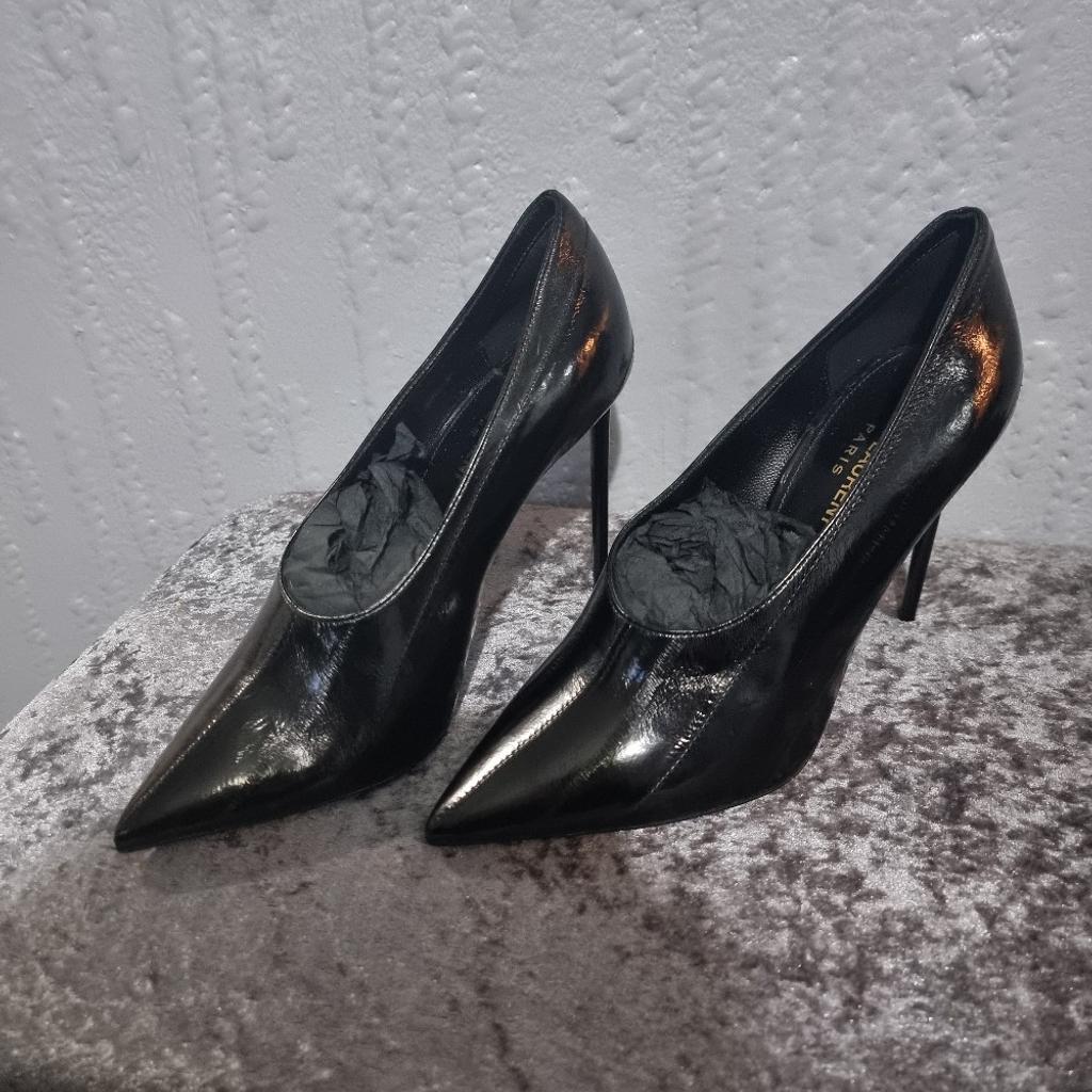 brand new SAINT LAURENT black leather women pumps size 5 orginal genuine never used never worn
 rrp £690 comes in a bag