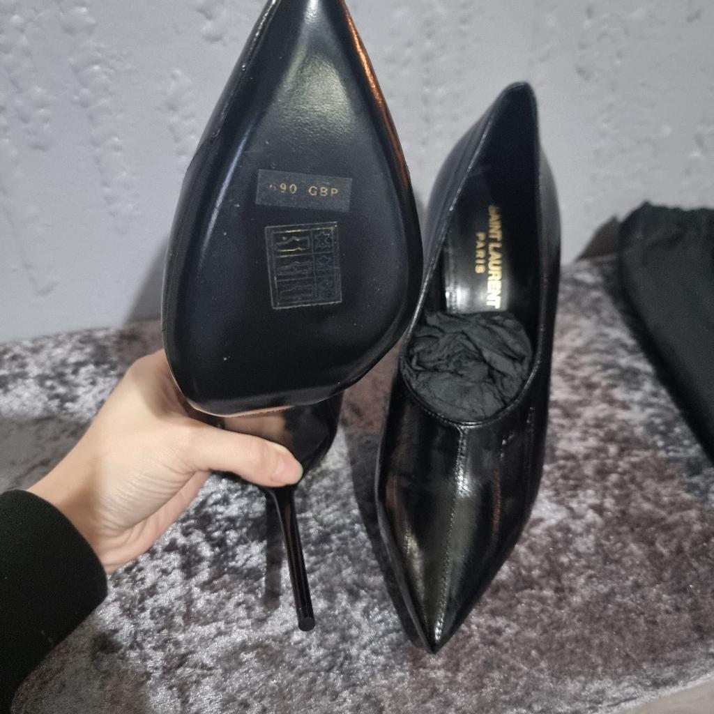 brand new SAINT LAURENT black leather women pumps size 5 orginal genuine never used never worn
 rrp £690 comes in a bag