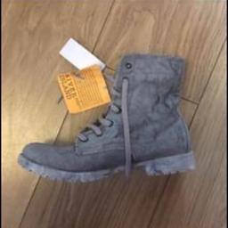 Ladies Size 5 Boots NEW River Island £35
All the items I sell are things I have previously bought for myself and I no longer need. If they say NEW they are genuinely new!