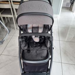 Oyster 3 Full Travel System. Limited edition colour, Grey/Fox Print.

Comes with:
Pram
Pram Bag
Baby Carry Cot
Toddler Seat
Car Seat
Isofix base
Rain covers x 2
Foot Muff
Instruction Booklets
Rear view headrest mirror

Some slight scratches on wheels and frame. In great working condition.

RRP £900 When bought 18 months ago.
Cash only, collection from Fulwood. Will deliver locally.