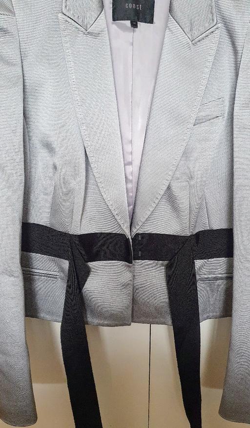 Buy & Sell South West London Sutton - Photos for SILVER GREY TAILORED JACKET