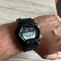 Verkauft wird eine limitierte Version einer G-Shock-Uhr.
Sie befindet sich in einem sehr guten gebrauchten Zustand. Wurde nur gelegentlich getragen.

OVP nicht mehr vorhanden