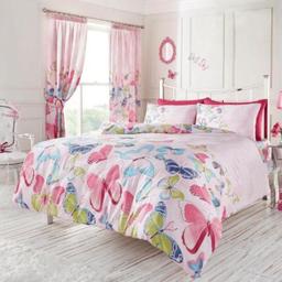 Butterfly Vibrance duvet set
Double 

Highlighting a soft pink backdrop embellished with an array of vibrant butterflies, this bedding set will infuse your space with natural beauty and elegance. Button fastening.

include 2 pillowcases. 50/50 poly-cotton blend. Machine Washable

Brand new