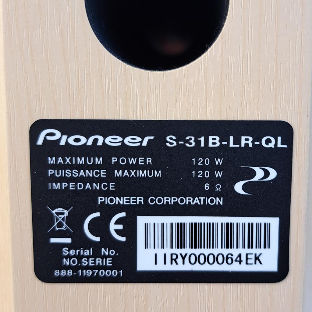 Pioneer Lautsprecher NEU mit OVP

24x14x18cm

Versandkosten € 10,00

Anfragen was ist letzter Preis oder Gratis Versand werden nicht Beantwortet

Dies ist ein Privatverkauf, daher keine Garantie, Umtausch oder Rücknahme.