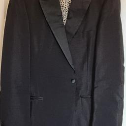 Used Men's Black Dinner Jacket Tuxedo 44R regular