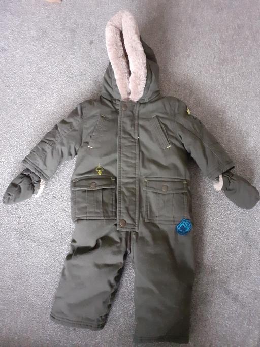 Buy & Sell Nottinghamshire Ashfield - Photos for Childs green jumpsuit 9-12 months