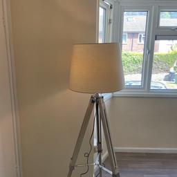 Lovely lamp, bought it when I first moved last year but I want to buy a black lamp instead so need to get rid of this one :)

It’s a very nice lamp and the lampshade is quite big.
The legs are wooden and a brown/grey colour

No scratches or stains
Bought for £70