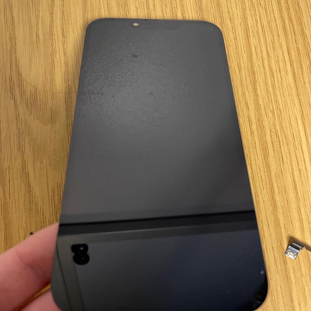 Grade A - very good condition, no visible marks or scratches, like new.

Original genuine apple iPhone 13 display pulled from working phone.

QR’s have been logged and will be inspected upon returning.