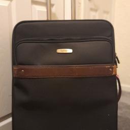this suitcase measures 25 inches by 15 inches approx, its been well used but still alot of life left in it, it has 2 wheels and the make is eniment gold, was very expensive when new. please see pictures before purchase but welcome to view