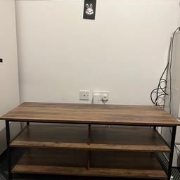Dimensions: W110 x D40 x H45cm (Approx.)
Weight: 14kg (Approx.)

Retails for £40
Used
Great condition
See images
Sturdy
Plenty of space
Collection only from L14