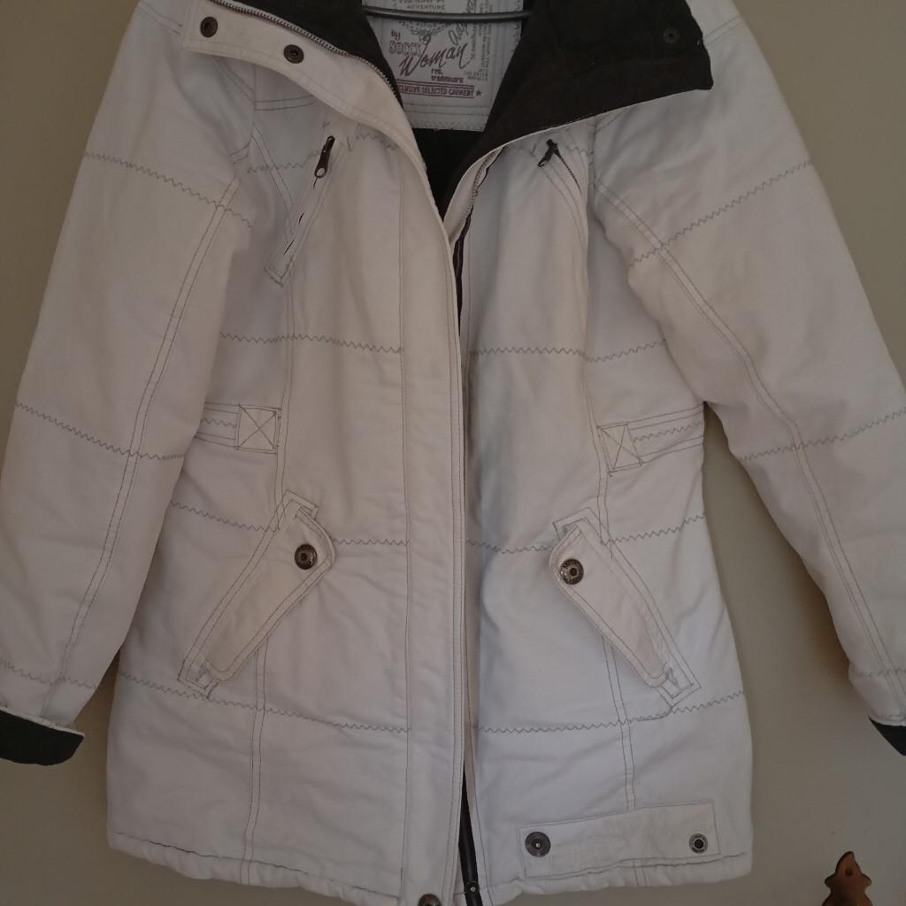 Schicke Jacke von Soccx Woman in gr.38 für 15€ zu verkaufen.

Versand über Hermes