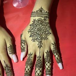 Henna artist
- natural henna
- booking for parties and events
- text 07366984364