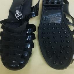 Brand new pair  of New look  jelly sandals bargain collect only