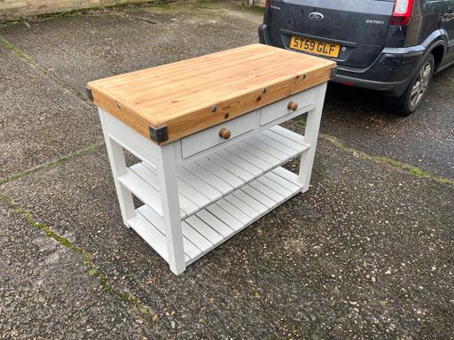 Buy & Sell Kent Canterbury - Photos for Reclaimed pine kitchen island