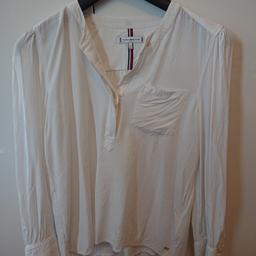 Weiße Bluse von Tommy Hilfiger in Gr. 6\36\S.

Wenig getragen.

Tierfreier Nichtraucher-Haushalt.
Keine Garantie- und Rücknahmeansprüche, da Privatverkauf.