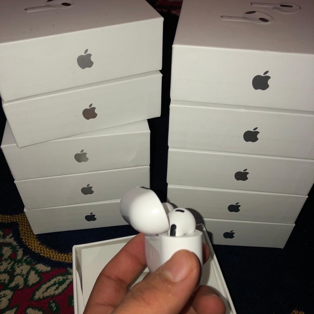 BRAND NEW AIRPOD PROS . Free delivery !!!!