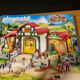 Verkaufe großen Reiterhof von Playmobil.