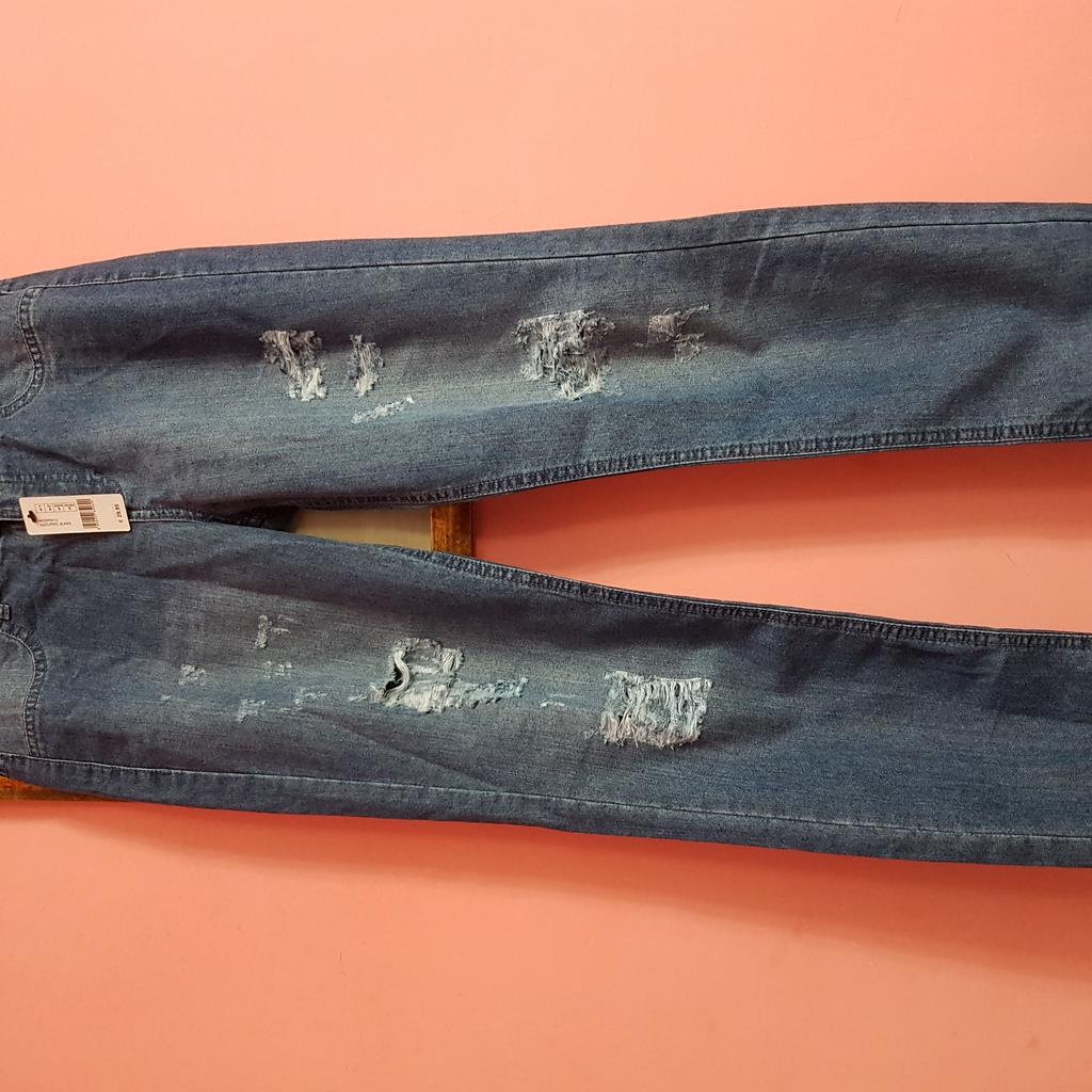 Jeans/ pantaloni skinny con strappi in cotone, colore blu, tg.S, marca Calzedonia. Nuovo, ancora con cartellino.
Vendo anche borsa, scarpe e cardigan.
Guarda anche gli altri miei annunci e risparmia sulle spese di spedizione.
#donna #ragazza #cotone #pantalone #nuovi #Calzedonia #pantacollant #jeans #strappati #blu #strappi #nuovo
