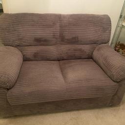Selling great condition sofas.

1x - 2 Seater
1x - 3 Seater

NON SMOKING HOME.

£300 for the complete set.