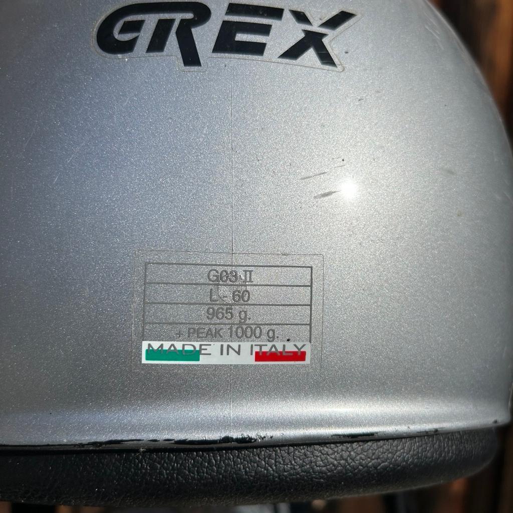 Grex
Made in Italy
Gr L 60cm
965g
Helm