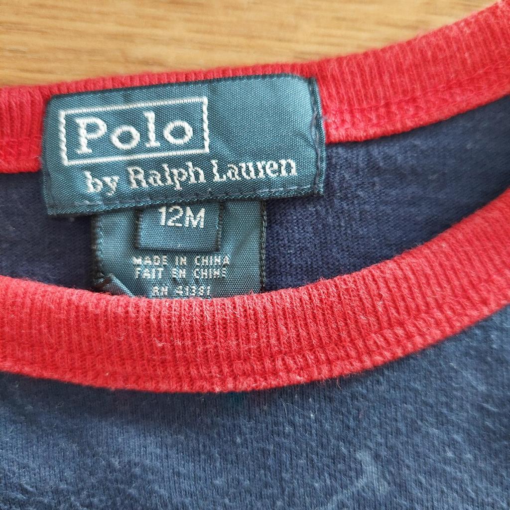 T-shirt von Ralph Lauren
Größe 12 Monate (80)
Blau-Rot
Mit Motiv
100% Baumwolle