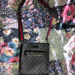 GG gucci messenger bag paid £300 of my friend selling because i dont wear anymore as i got a Louis Vuitton bag