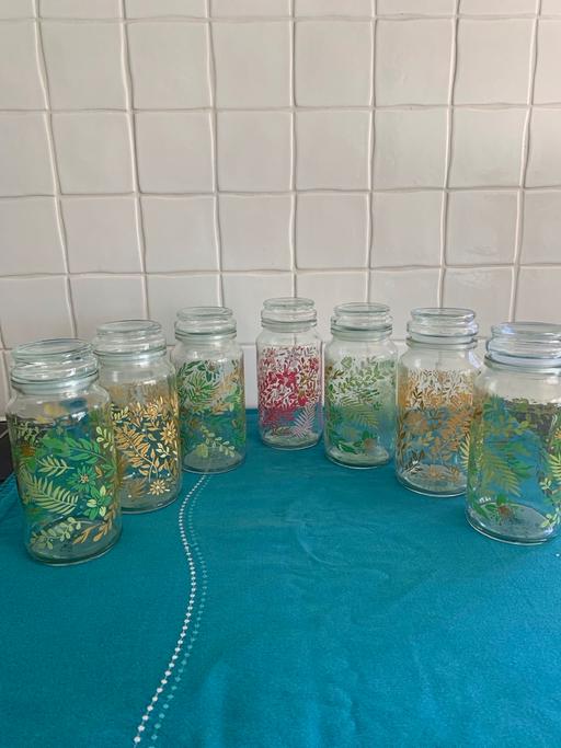 Buy & Sell Warrington Thelwall - Warrington - Photos for 11 pretty floral storage jars & 7 plain jars